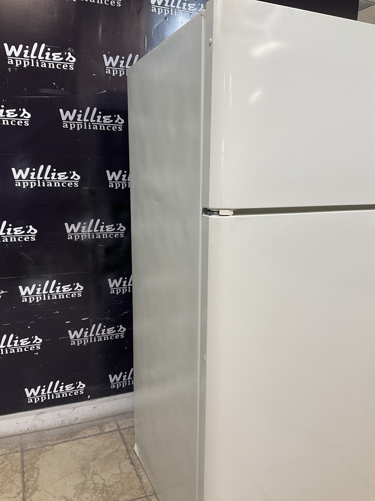 Frigidaire Used Refrigerator Top and Bottom 30x66