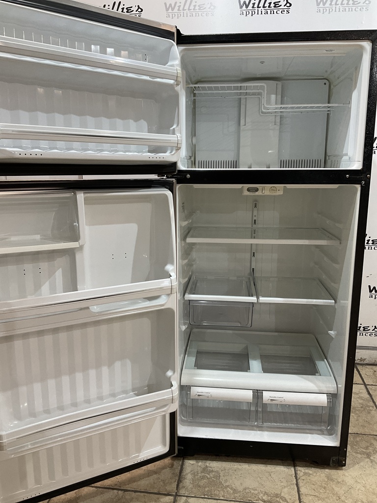 Ge Used Refrigerator Top and Bottom 28x64 1/2” 