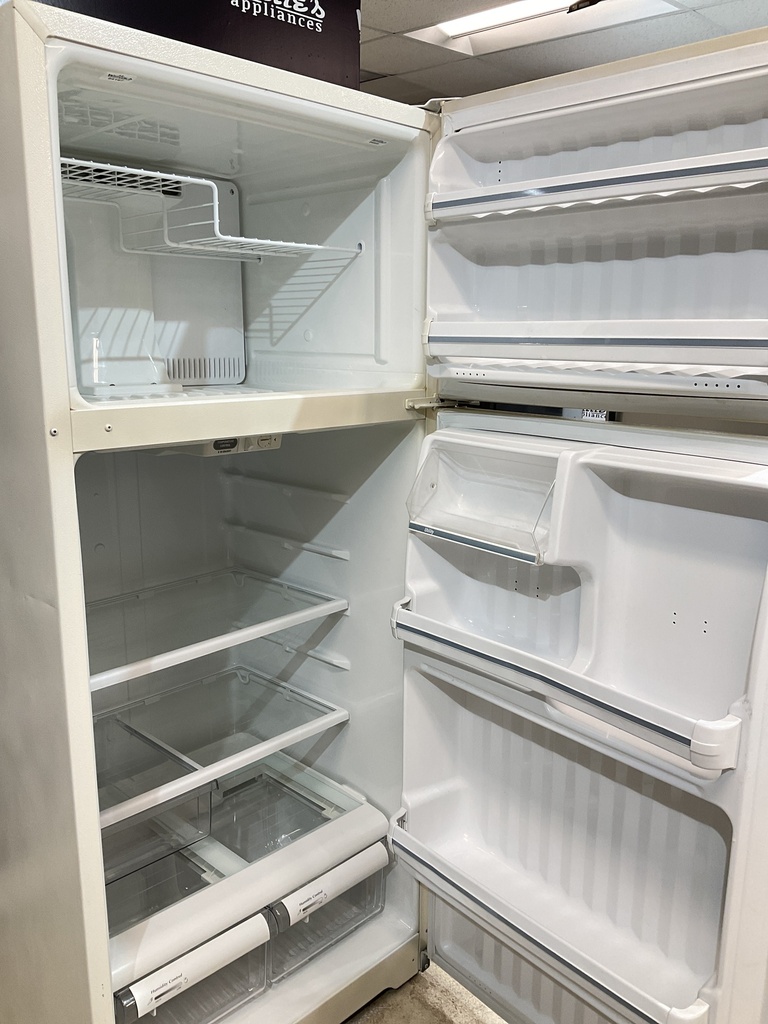 Ge Used Refrigerator Top and Bottom 28x64 1/2” 