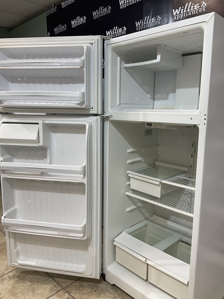 Ge Used Refrigerator Top and Bottom 28x67 