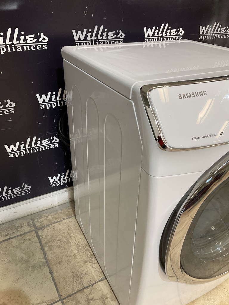 Samsung Used Electric Dryer 220volts (30 AMP) 27inches {4 prong} 