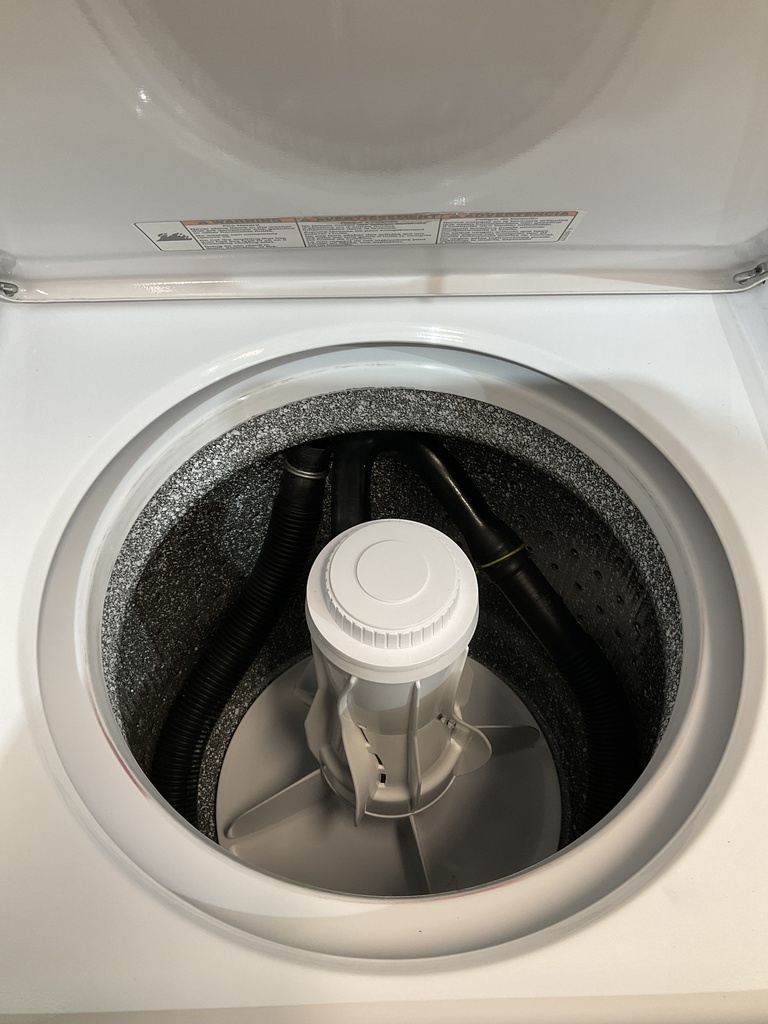 Whirlpool Used Electric Unit Stackable 220volts (30 AMP) 24x71 1/2” {4 prong} 