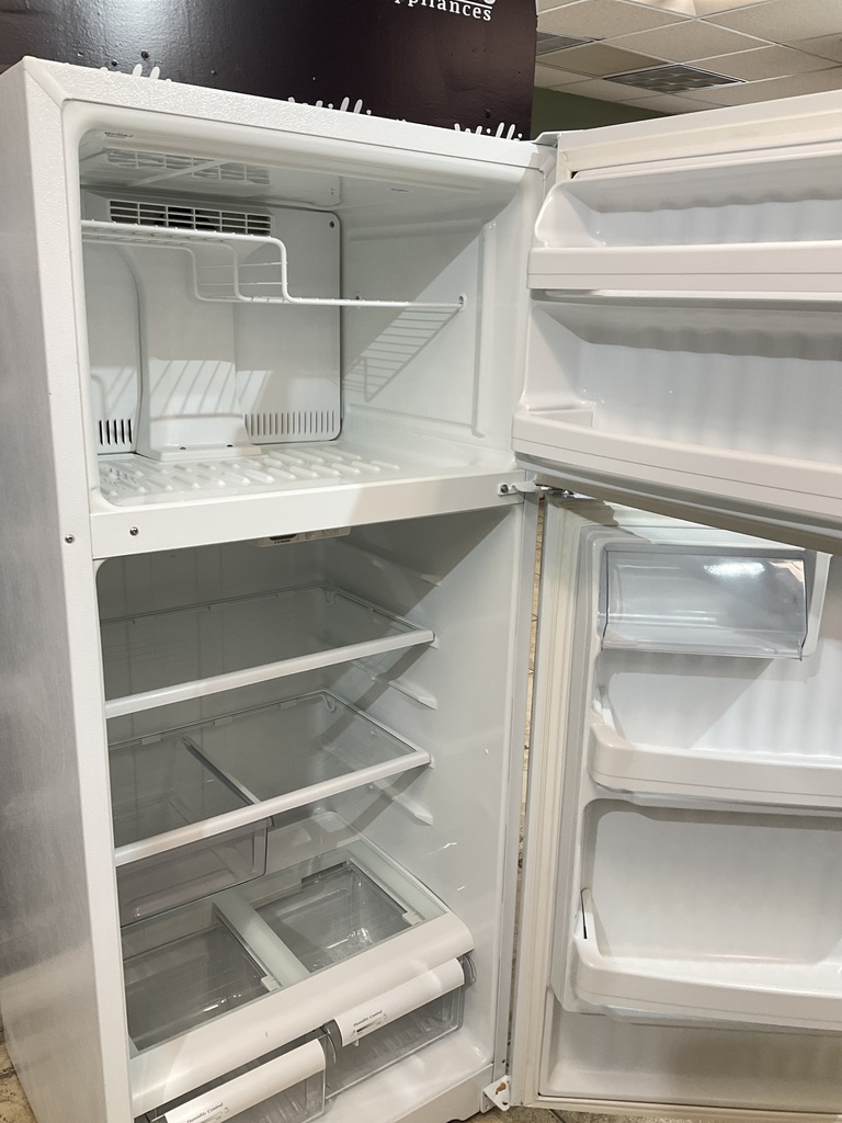 Ge Used Refrigerator Top and Bottom 28x64 1/2” 