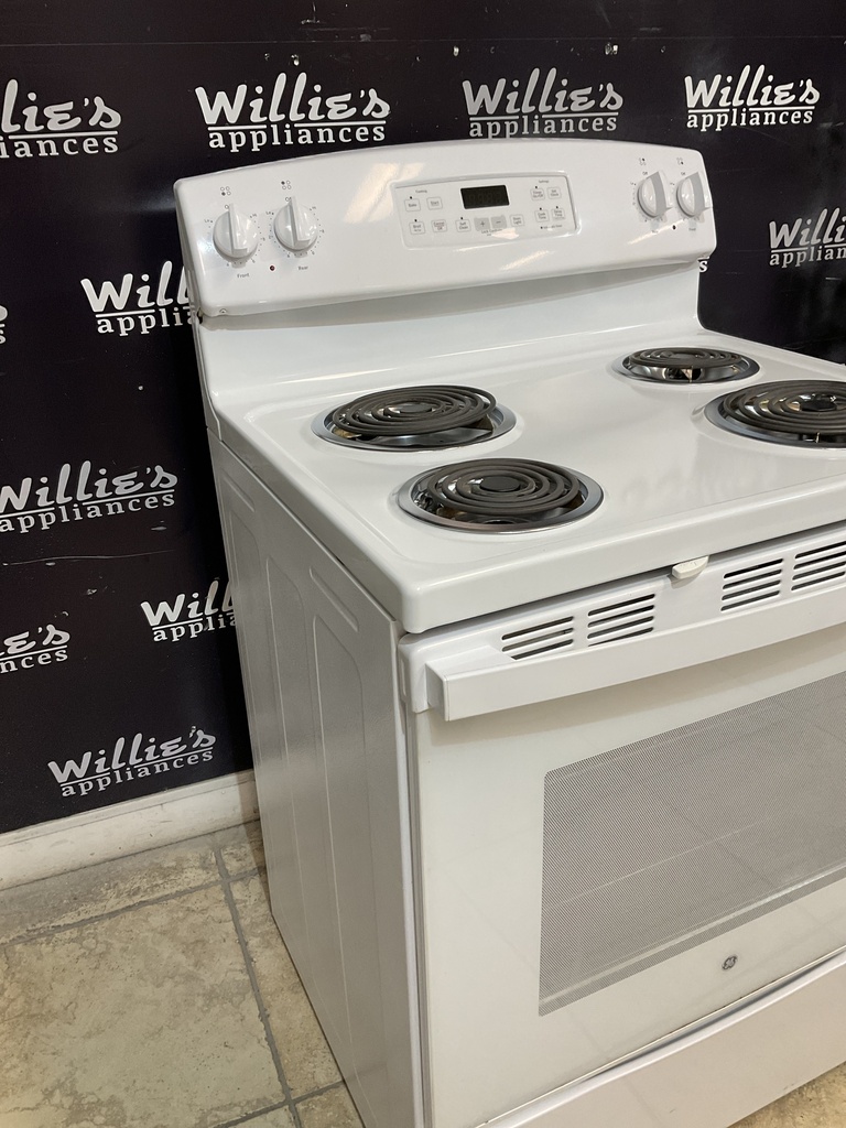 Ge Used Electric Stove 220volts (40/50 AMP) 30inches {3 prong} 