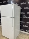 Ge Used Refrigerator Top and Bottom 28x61 1/2” 