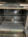 Whirlpool Used Electric Stove 220volts(40/50 AMP) 30inches {no cord} 