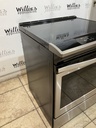 Whirlpool Used Electric Stove 220volts (40/50 AMP) 30inches {no cord} 