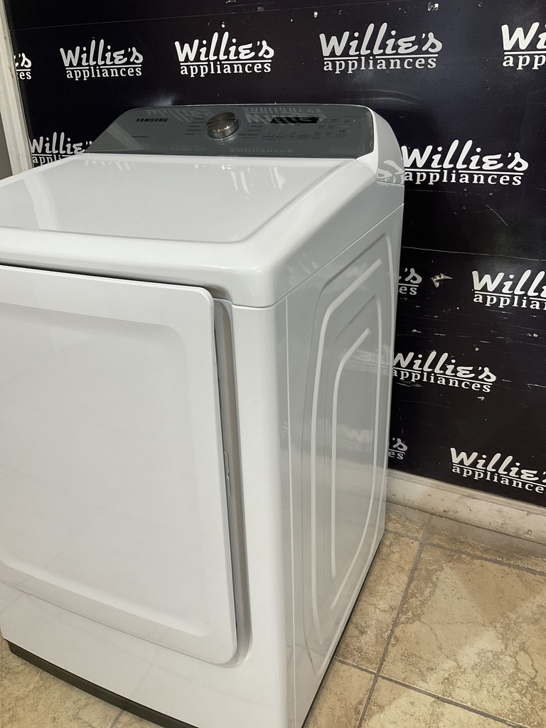 Samsung Used Electric Dryer 220volts (30 AMP) 27inches {4 prong} 