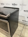 Whirlpool Used Electric Stove 220volts (40/50 AMP) 30inches {4 prong} 
