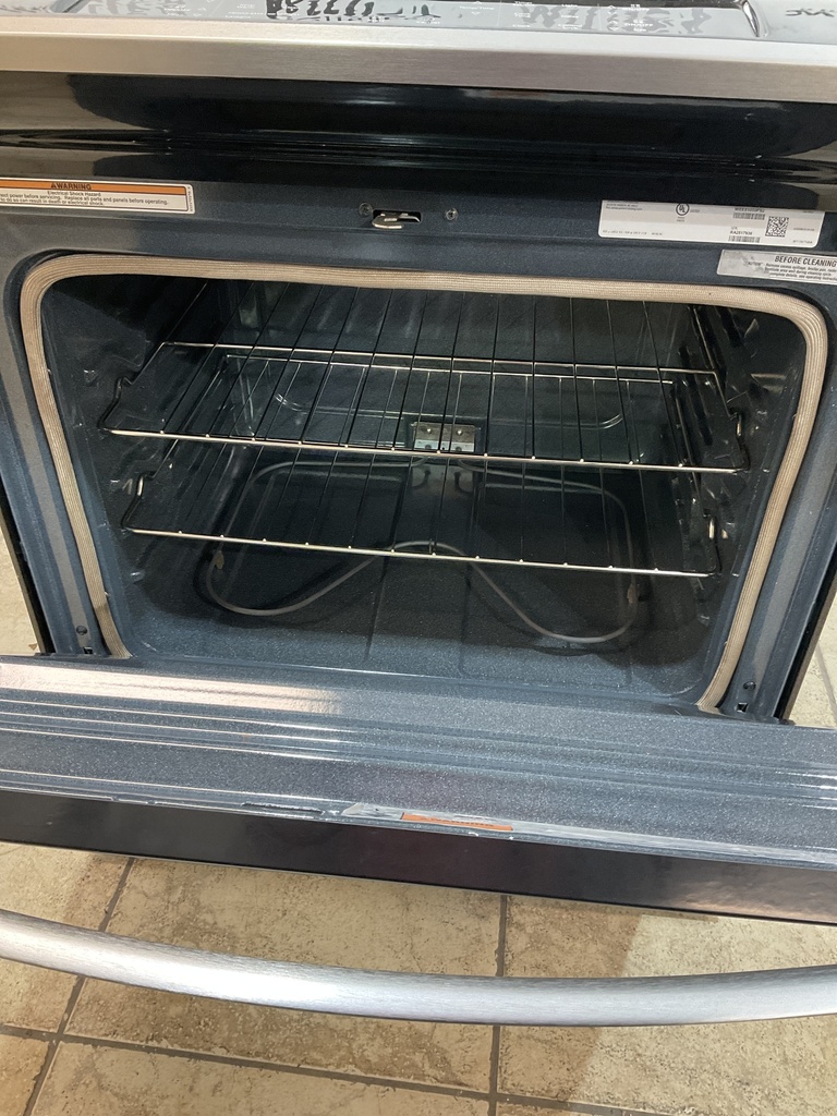 Whirlpool Used Electric Stove 220volts (40/50 AMP) 30inches {3 prong} 