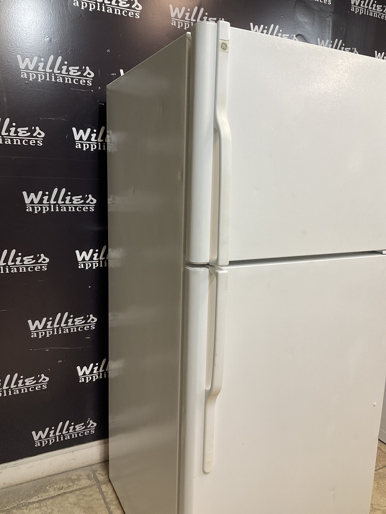 Ge Used Refrigerator Top and Bottom 30x66 1/2” 