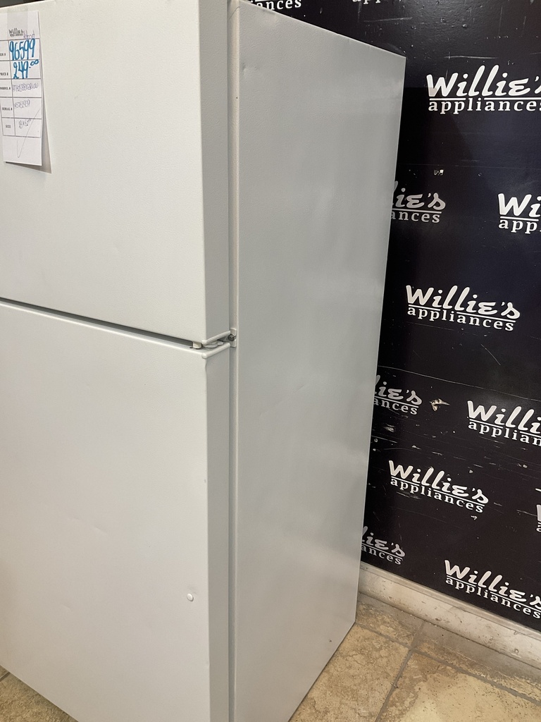 Hotpoint Used Refrigerator Top and Bottom 28x61 1/2” 