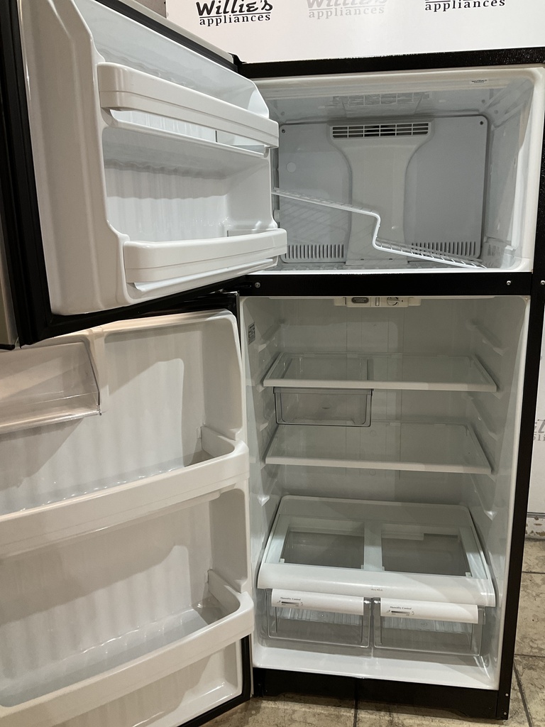Ge Used Refrigerator Top and Bottom 28x64 1/2