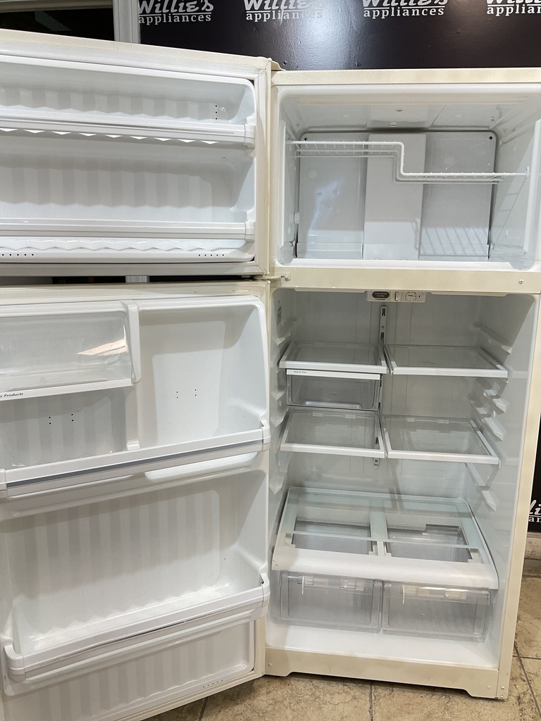 Ge Used Refrigerator Top and Bottom 28x64 1/2” 