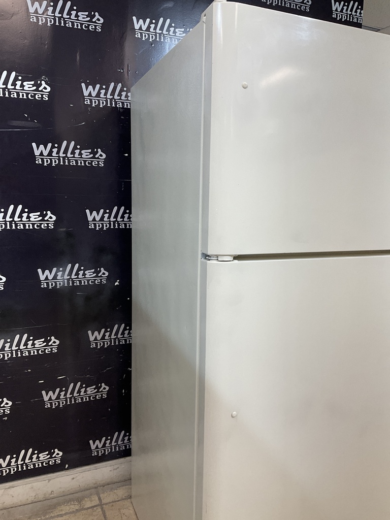 Kenmore Used Refrigerator Top and Bottom 30x68 1/2” 