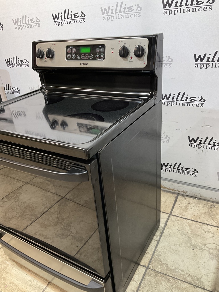 Hotpoint Used Electric Stove 220volts (40/50 AMP) 30inches {4 prong} 