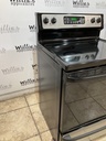 Hotpoint Used Electric Stove 220volts (40/50 AMP) 30inches {4 prong} 