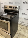 Frigidaire Used Electric Stove 220volts (40/50 AMP) 30inches {3 prong}