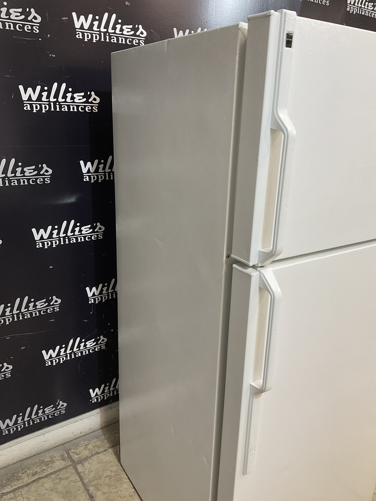 Hotpoint Used Refrigerator Top and Bottom 28x64 1/2” 