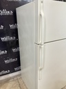 Ge Used Refrigerator Top and Bottom 28x61 1/2” 