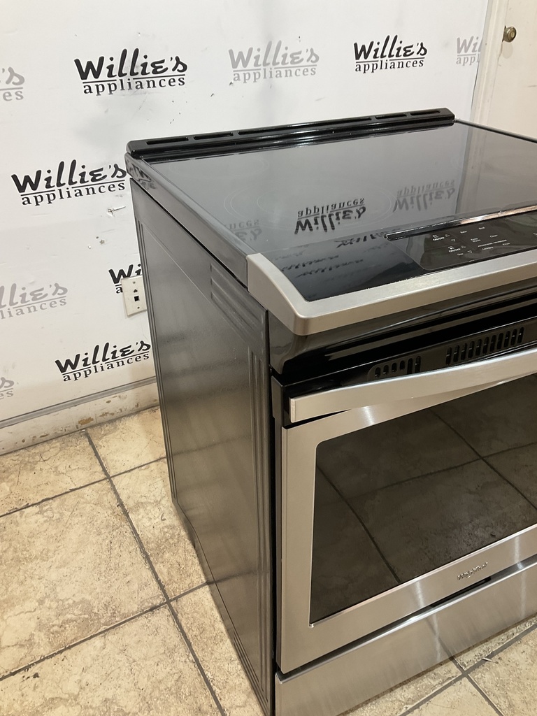 Whirlpool Used Electric Stove 220volts (40/50 AMP) 30inches {4 prong} 