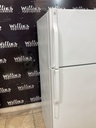 Ge Used Refrigerator Top and Bottom 28x61 1/2” 