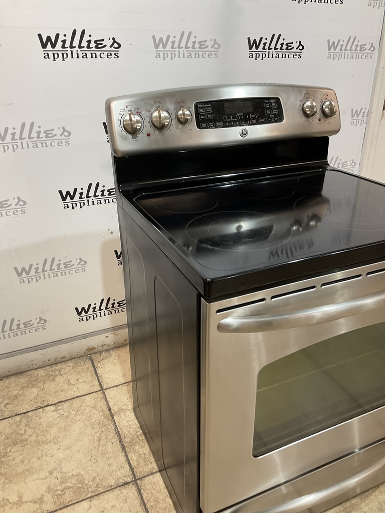 Ge Used Electric Stove 220volts (40/50 AMP) 30inches {no cord} (Stainless Steel)