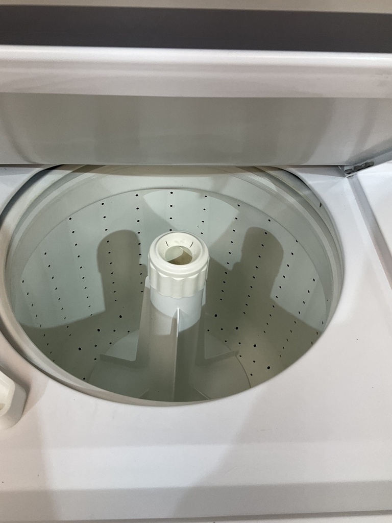 Frigidaire Used Electric Unit Stackable 220volts(30 AMP) 27x74 {3 prong} (White)