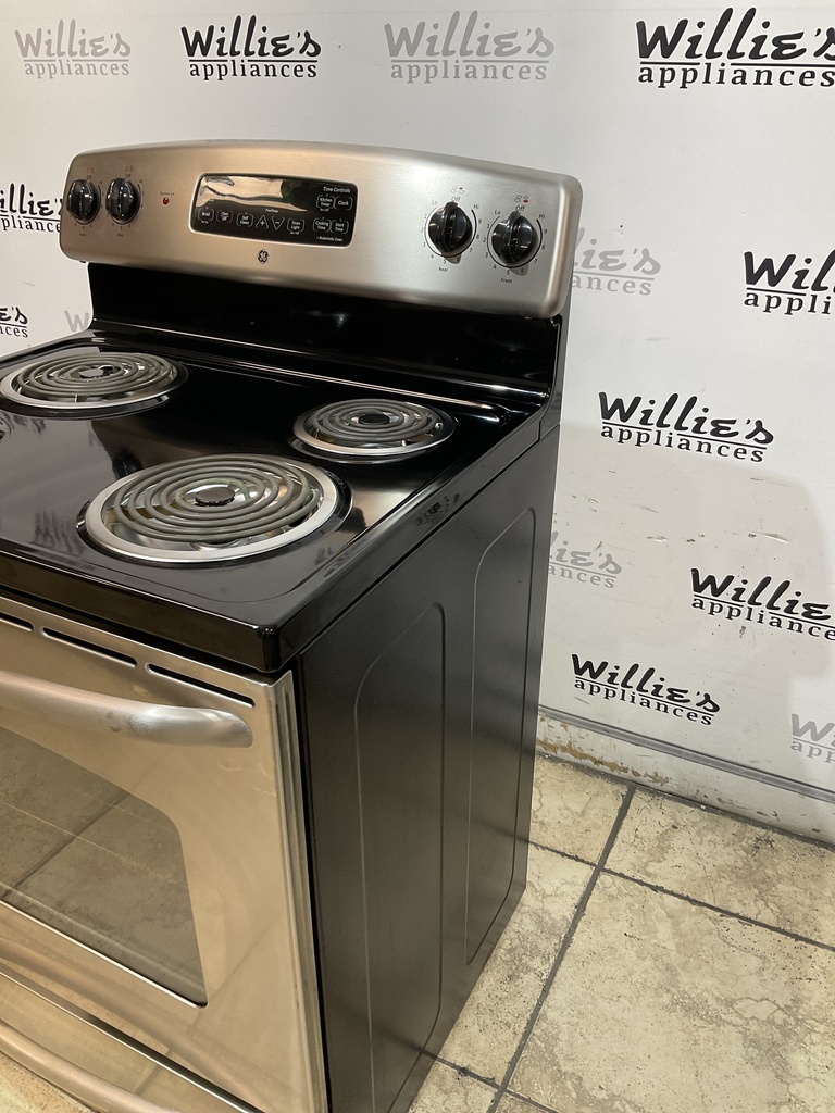 Ge Used Electric Stove 220volts (40/50 AMP) 30inches {3 prong} 