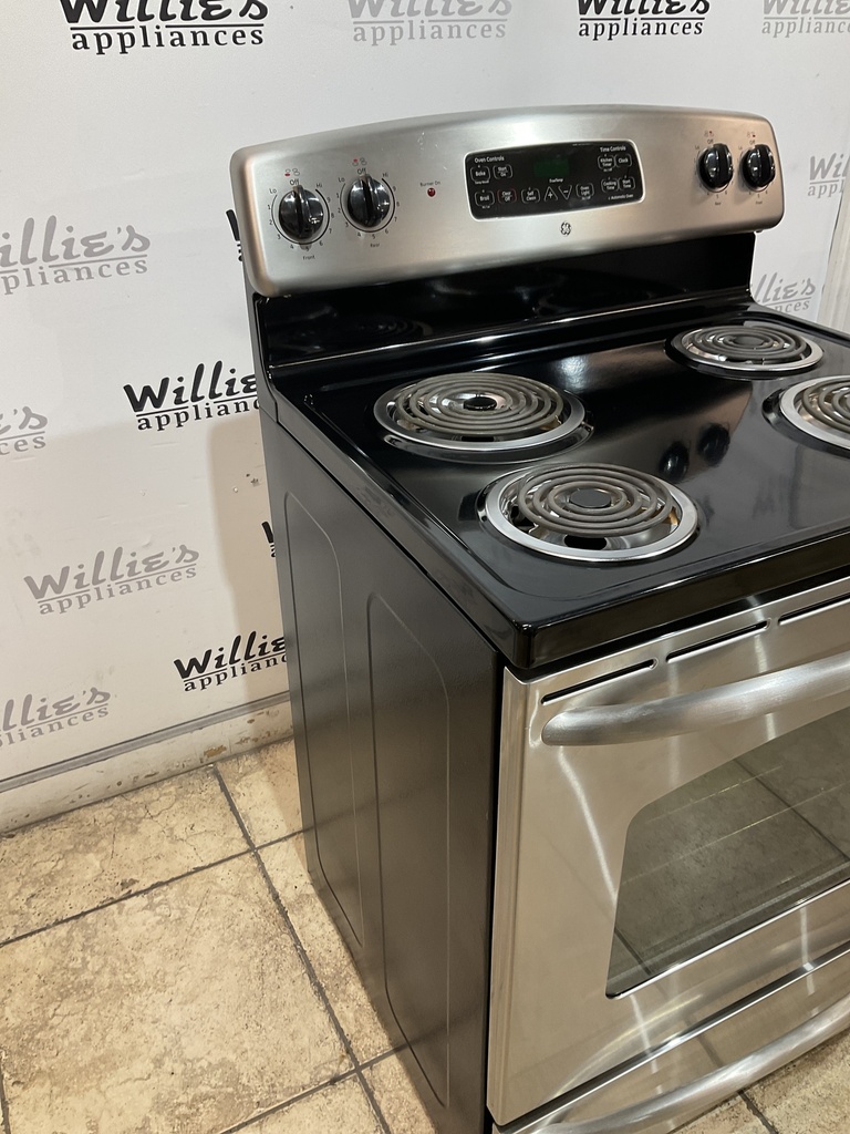 Ge Used Electric Stove 220volts (40/50 AMP) 30inches {3 prong} 