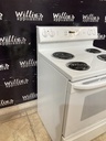 Ge Used Electric Stove 220volts (40/50 AMP) 30inches {3 prong} (White)