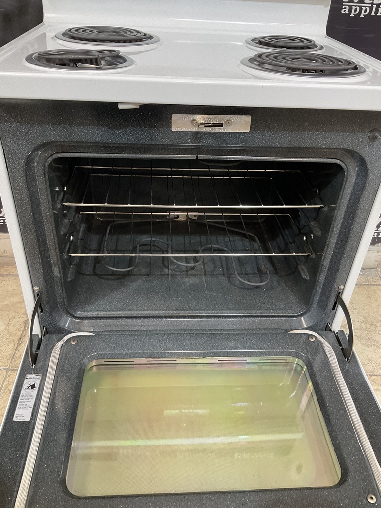 Ge Used Electric Stove 220volts (40/50 AMP) 30inches {3 prong} (White)
