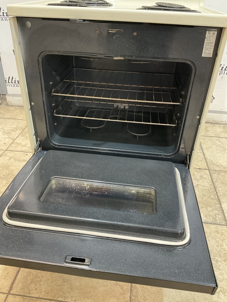 Amana Used Electric Stove 220volts (40/50 AMP) 30inches {no cord} (Bisque/Black) 