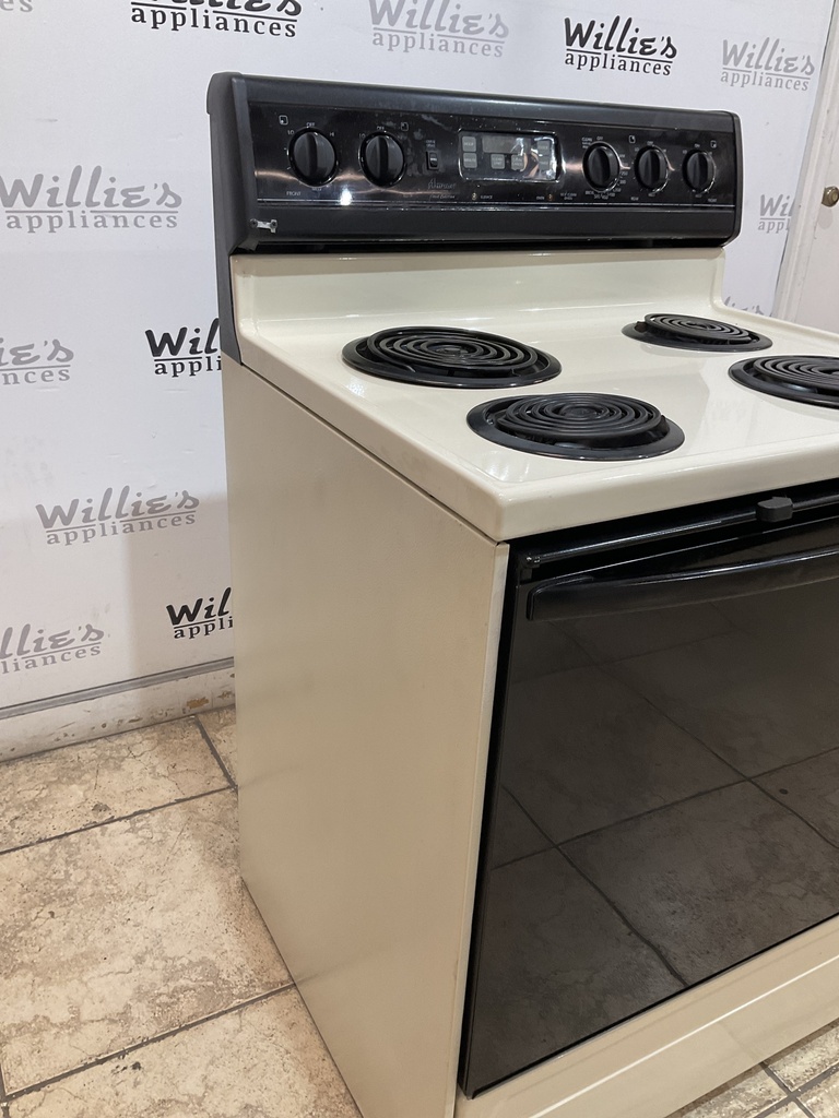 Amana Used Electric Stove 220volts (40/50 AMP) 30inches {no cord} (Bisque/Black) 