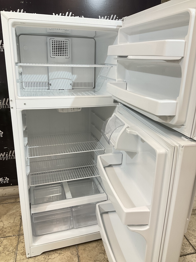 Ge Used Refrigerator Top and Bottom 28x64 1/2” (White) 