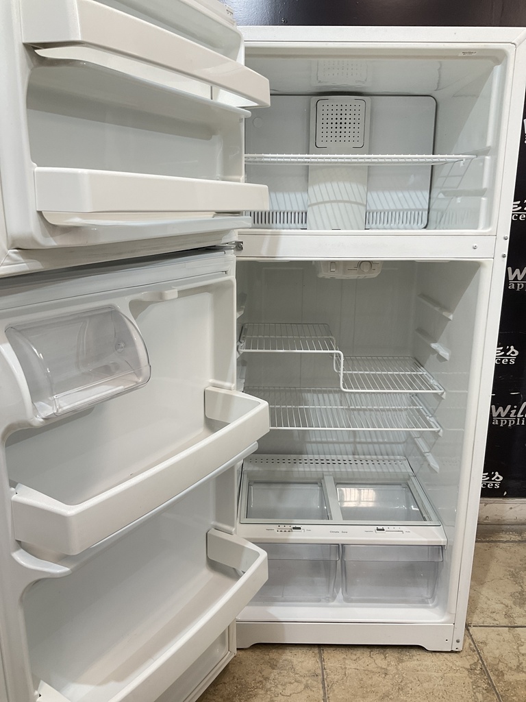 Ge Used Refrigerator Top and Bottom 28x64 1/2” 