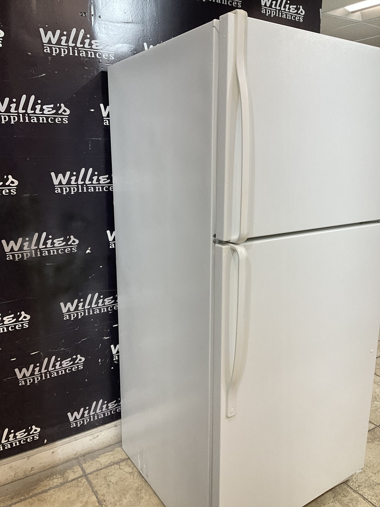 Whirlpool Used Refrigerator Top and Bottom 30x65 1/2” 
