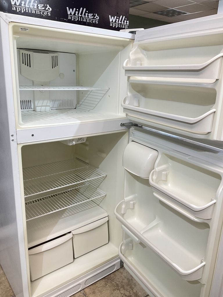 Kenmore Used Refrigerator Top and Bottom 28x59 1/2" (White) 