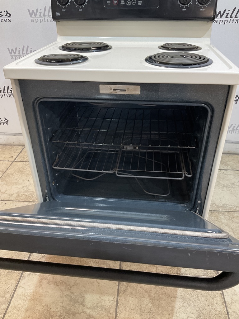 Ge Used Electric Stove 220volts (40/50 AMP) 30inches {3 prong} (Bisque/Black)
