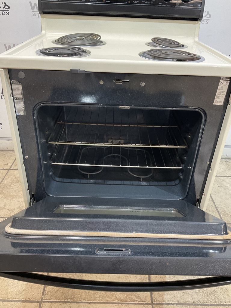 Amana Used Electric Stove 220volts(40/50 AMP) 30inches {3 prong} (Bisque/Black) 
