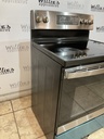 Ge Used Electric Stove 220volts (40/50 AMP) 30inches {3 prong} (Stainless Steel) 