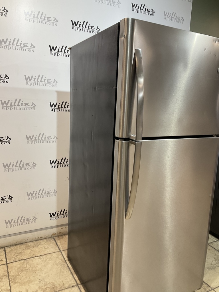 Frigidaire Used Refrigerator Top and Bottom 30x68 1/2” 