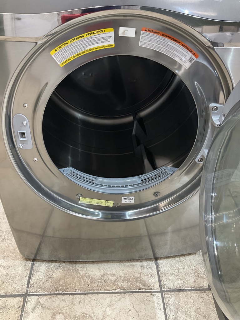 Samsung Used Electric Dryer 220volts (30 AMP) 27inches {3 prong} 