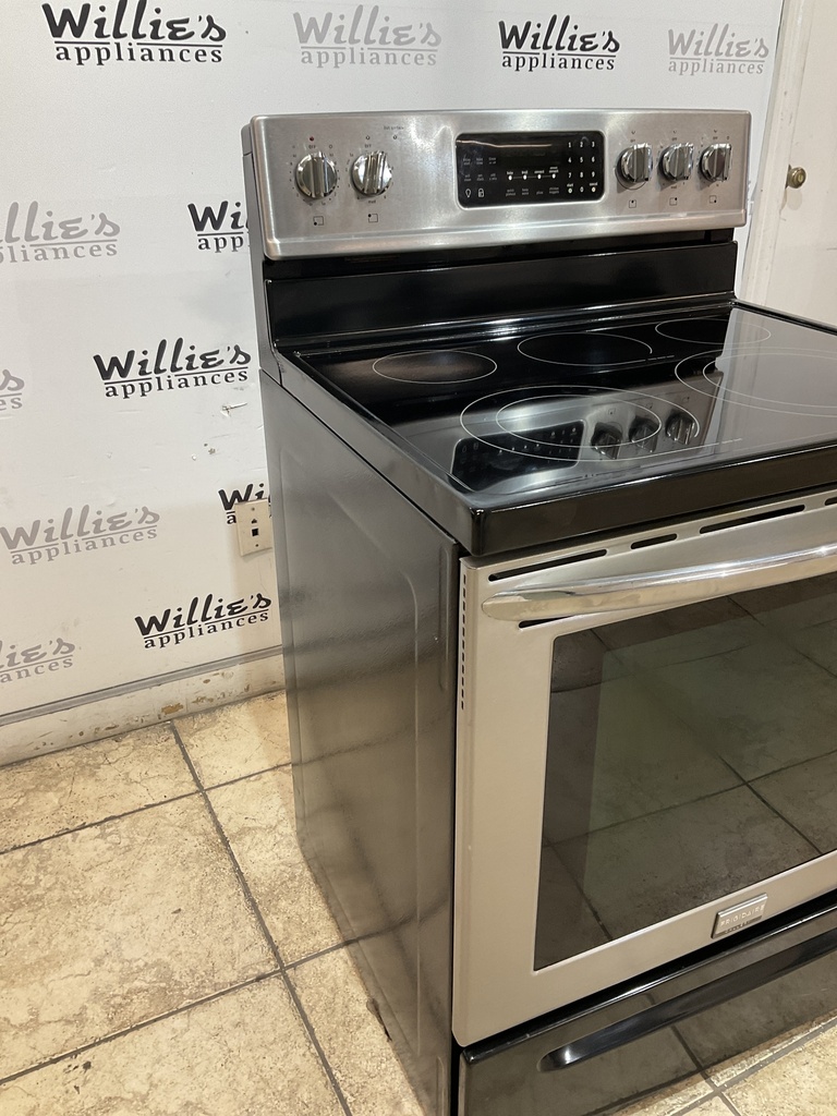 Frigidaire Used Electric Stove 220volts (40/50 AMP) 30inches {3 prong} (Stainless Steel) 