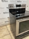 Frigidaire Used Electric Stove 220volts (40/50 AMP) 30inches {3 prong} (Stainless Steel) 
