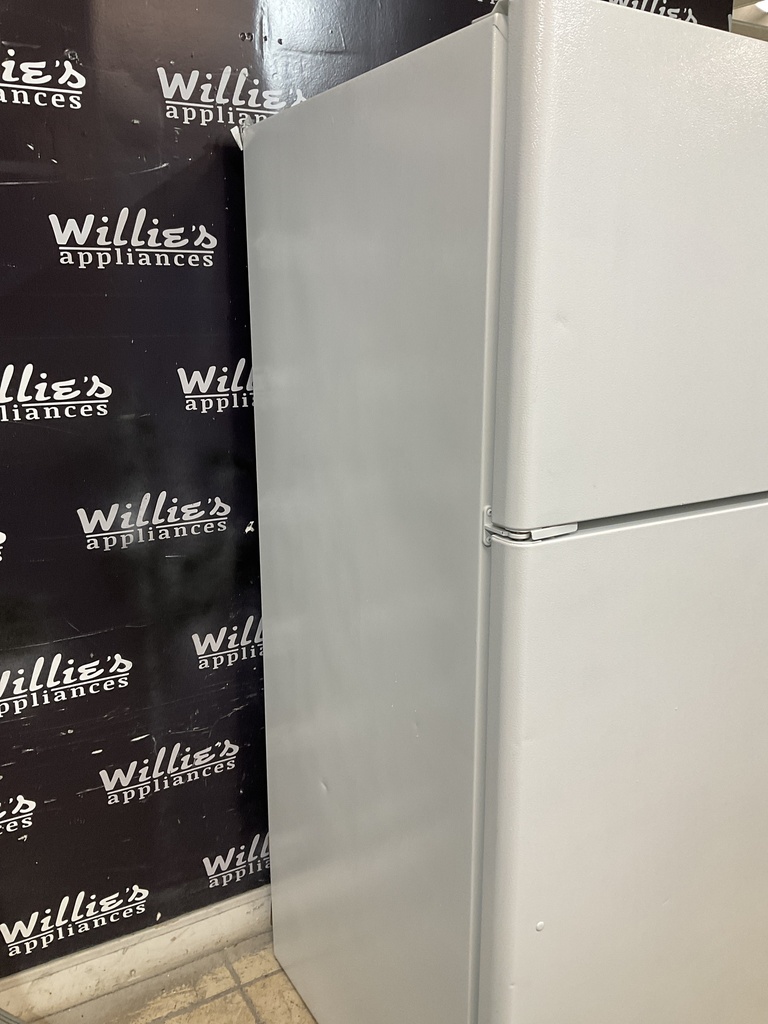 Ge Used Refrigerator Top and Bottom 30x66 1/2” (White) 