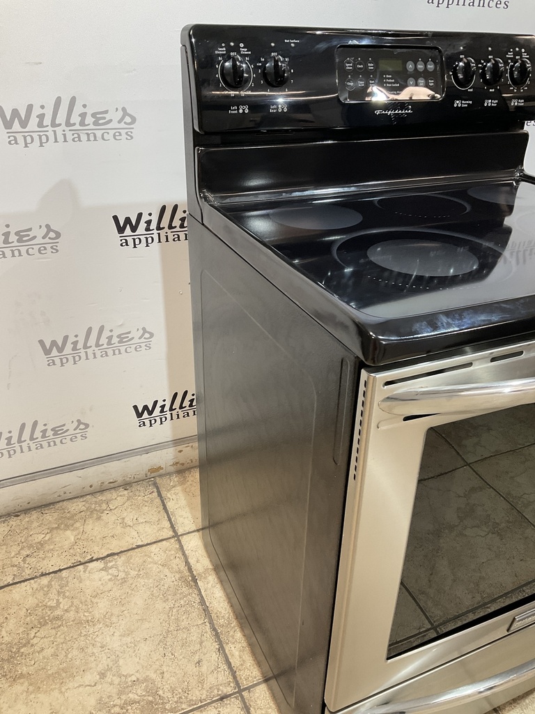 Frigidaire Used Electric Stove 220volts (40/50 AMP) 30inches {4 prong} (Stainless steel) 