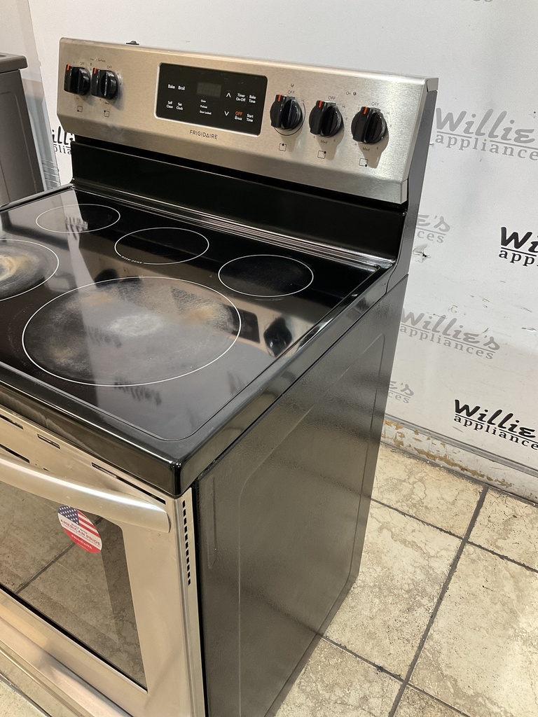 Frigidaire Used Electric Stove 220volts (40/50 AMP) 30inches {4 prong} (Stainless Steel) 30inches 