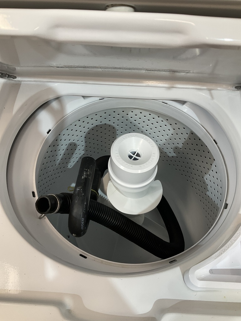 Whirlpool Used Electric Unit Stackable 220volts (30 AMP) 27x72 1/2” {3 prong} (white) 