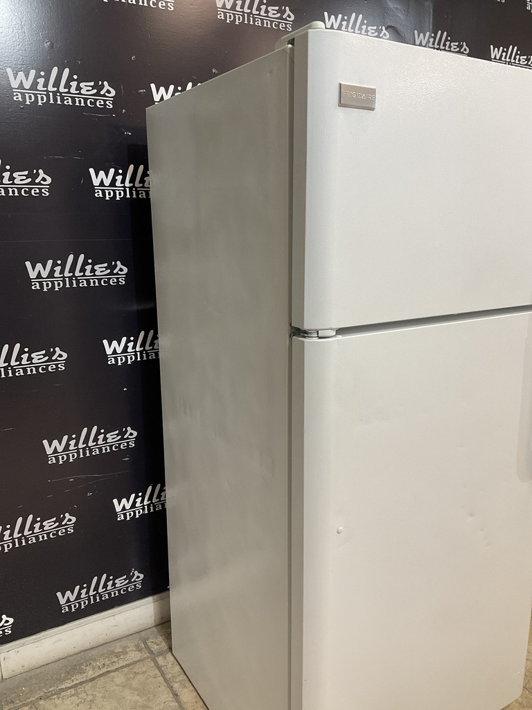 Frigidaire Used Refrigerator Top and Bottom 30x65 1/2’ (White)